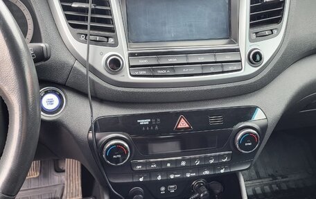 Hyundai Tucson III, 2018 год, 1 900 000 рублей, 3 фотография