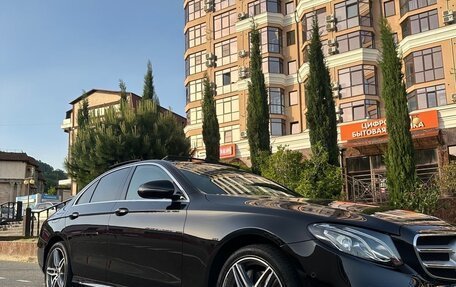 Mercedes-Benz E-Класс, 2018 год, 4 500 000 рублей, 3 фотография