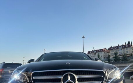 Mercedes-Benz E-Класс, 2018 год, 4 500 000 рублей, 31 фотография