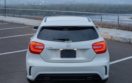 Mercedes-Benz A-Класс, 2015 год, 1 760 000 рублей, 5 фотография
