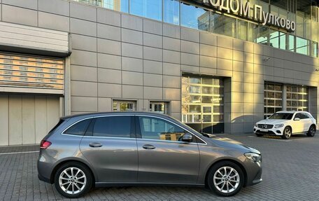 Mercedes-Benz B-Класс, 2019 год, 2 190 000 рублей, 4 фотография