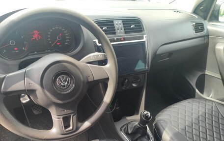 Volkswagen Polo VI (EU Market), 2014 год, 750 000 рублей, 8 фотография