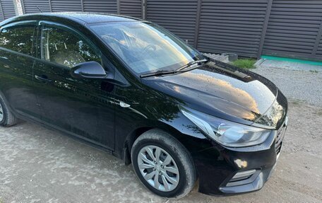 Hyundai Solaris II рестайлинг, 2019 год, 1 300 000 рублей, 3 фотография