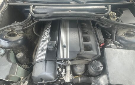 BMW 3 серия, 2002 год, 450 000 рублей, 15 фотография