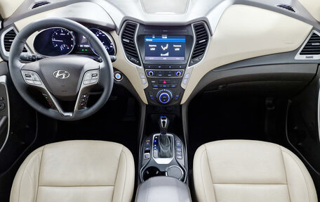 Hyundai Santa Fe III рестайлинг, 2017 год, 2 329 000 рублей, 21 фотография