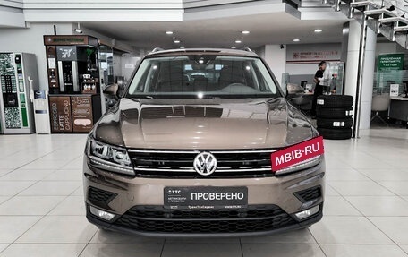Volkswagen Tiguan II, 2019 год, 2 290 000 рублей, 2 фотография