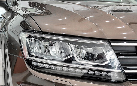 Volkswagen Tiguan II, 2019 год, 2 290 000 рублей, 21 фотография