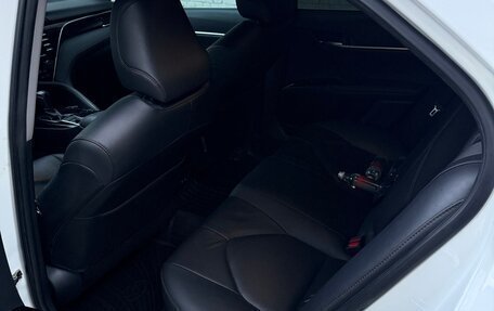 Toyota Camry, 2019 год, 2 900 000 рублей, 11 фотография
