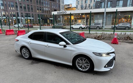 Toyota Camry, 2019 год, 2 900 000 рублей, 15 фотография