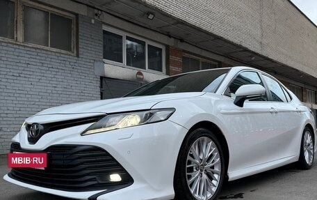 Toyota Camry, 2019 год, 2 900 000 рублей, 19 фотография