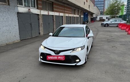 Toyota Camry, 2019 год, 2 900 000 рублей, 22 фотография