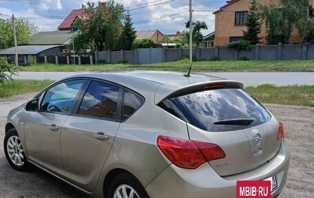 Opel Astra J, 2011 год, 555 555 рублей, 2 фотография
