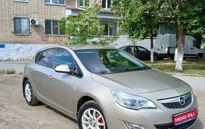 Opel Astra J, 2011 год, 555 555 рублей, 1 фотография