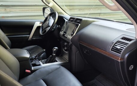 Toyota Land Cruiser Prado 150 рестайлинг 2, 2021 год, 7 299 000 рублей, 1 фотография