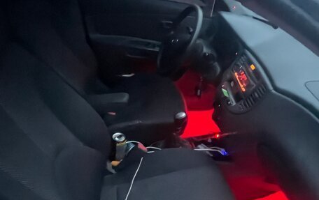 KIA Rio II, 2007 год, 350 000 рублей, 11 фотография