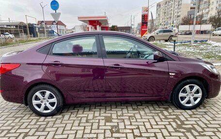 Hyundai Solaris II рестайлинг, 2011 год, 990 000 рублей, 4 фотография