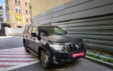 Toyota Land Cruiser Prado 150 рестайлинг 2, 2021 год, 7 299 000 рублей, 3 фотография