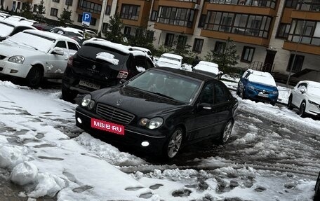 Mercedes-Benz C-Класс, 2005 год, 800 000 рублей, 5 фотография