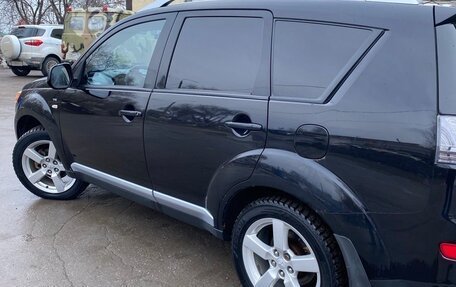 Mitsubishi Outlander III рестайлинг 3, 2008 год, 1 280 000 рублей, 4 фотография