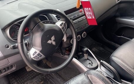 Mitsubishi Outlander III рестайлинг 3, 2008 год, 1 280 000 рублей, 7 фотография