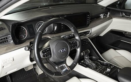 KIA K5, 2020 год, 2 500 000 рублей, 3 фотография