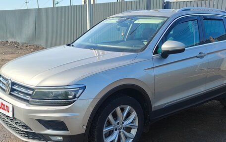 Volkswagen Tiguan II, 2018 год, 2 336 000 рублей, 1 фотография