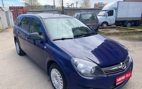 Opel Astra H, 2013 год, 620 000 рублей, 1 фотография