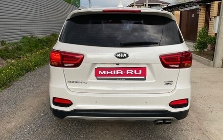 KIA Sorento III Prime рестайлинг, 2018 год, 2 600 000 рублей, 3 фотография