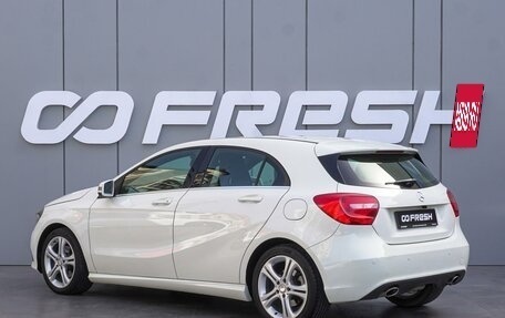 Mercedes-Benz A-Класс, 2013 год, 1 370 000 рублей, 2 фотография