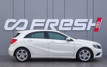 Mercedes-Benz A-Класс, 2013 год, 1 370 000 рублей, 5 фотография