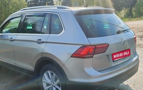 Volkswagen Tiguan II, 2018 год, 2 336 000 рублей, 19 фотография