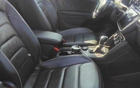 Volkswagen Tiguan II, 2018 год, 2 336 000 рублей, 23 фотография