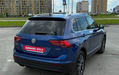 Volkswagen Tiguan II, 2018 год, 2 470 000 рублей, 3 фотография