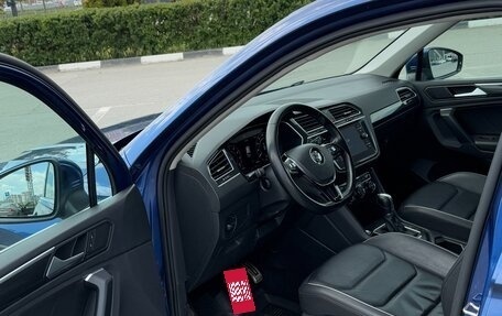 Volkswagen Tiguan II, 2018 год, 2 470 000 рублей, 8 фотография