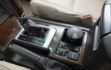 Toyota Land Cruiser Prado 150 рестайлинг 2, 2010 год, 3 349 000 рублей, 24 фотография