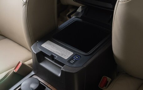 Toyota Land Cruiser Prado 150 рестайлинг 2, 2010 год, 3 349 000 рублей, 25 фотография