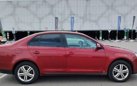 Volkswagen Jetta VI, 2010 год, 560 000 рублей, 3 фотография