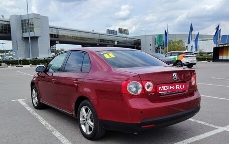 Volkswagen Jetta VI, 2010 год, 560 000 рублей, 6 фотография