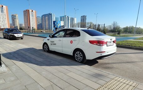 KIA Rio III рестайлинг, 2015 год, 650 000 рублей, 3 фотография
