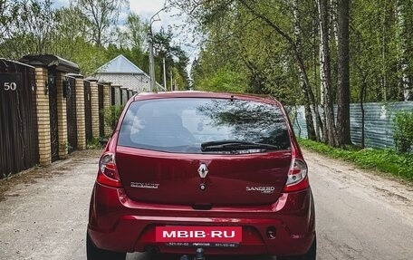 Renault Sandero I, 2011 год, 900 000 рублей, 3 фотография