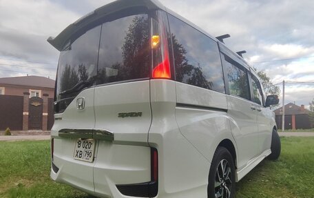 Honda Stepwgn IV, 2017 год, 2 700 000 рублей, 4 фотография