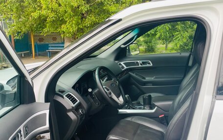 Ford Explorer VI, 2015 год, 2 700 000 рублей, 3 фотография