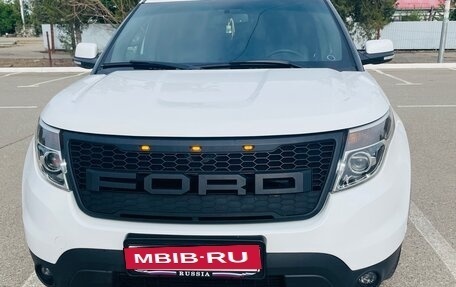 Ford Explorer VI, 2015 год, 2 700 000 рублей, 8 фотография