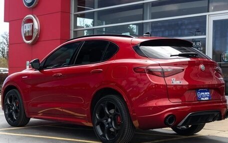 Alfa Romeo Stelvio, 2022 год, 3 250 000 рублей, 5 фотография