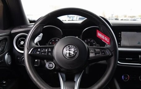 Alfa Romeo Stelvio, 2022 год, 3 250 000 рублей, 20 фотография