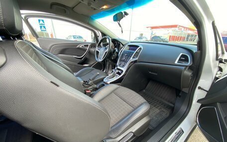 Opel Astra J, 2013 год, 920 000 рублей, 5 фотография