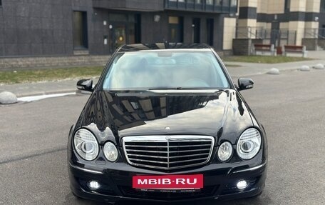 Mercedes-Benz E-Класс, 2007 год, 900 000 рублей, 8 фотография