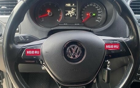 Volkswagen Polo VI (EU Market), 2017 год, 1 400 000 рублей, 9 фотография