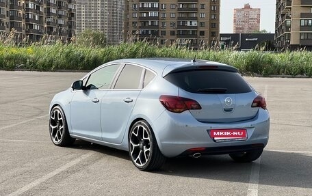 Opel Astra J, 2012 год, 885 000 рублей, 5 фотография