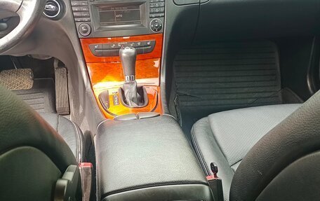 Mercedes-Benz E-Класс, 2009 год, 1 180 000 рублей, 9 фотография